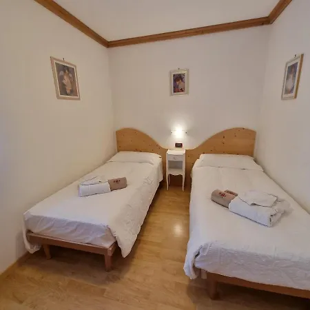 Le Rose Lejlighedshotel Pozza di Fassa